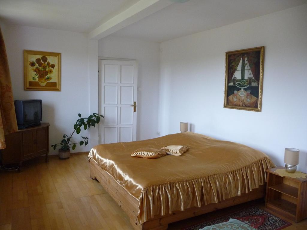 Palac Wojciechy Esterno foto